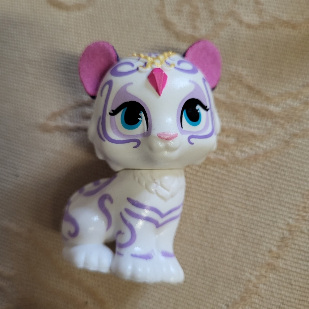 Nickelodeon Shimmer and Shine White Bengal tiger figure